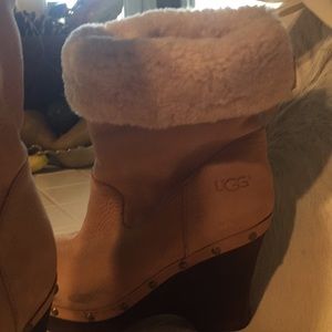 UGGS! Fab platform boot!